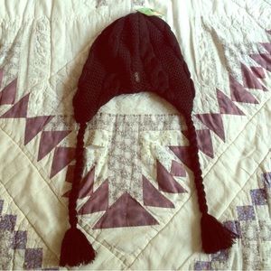 Bula black winter hat